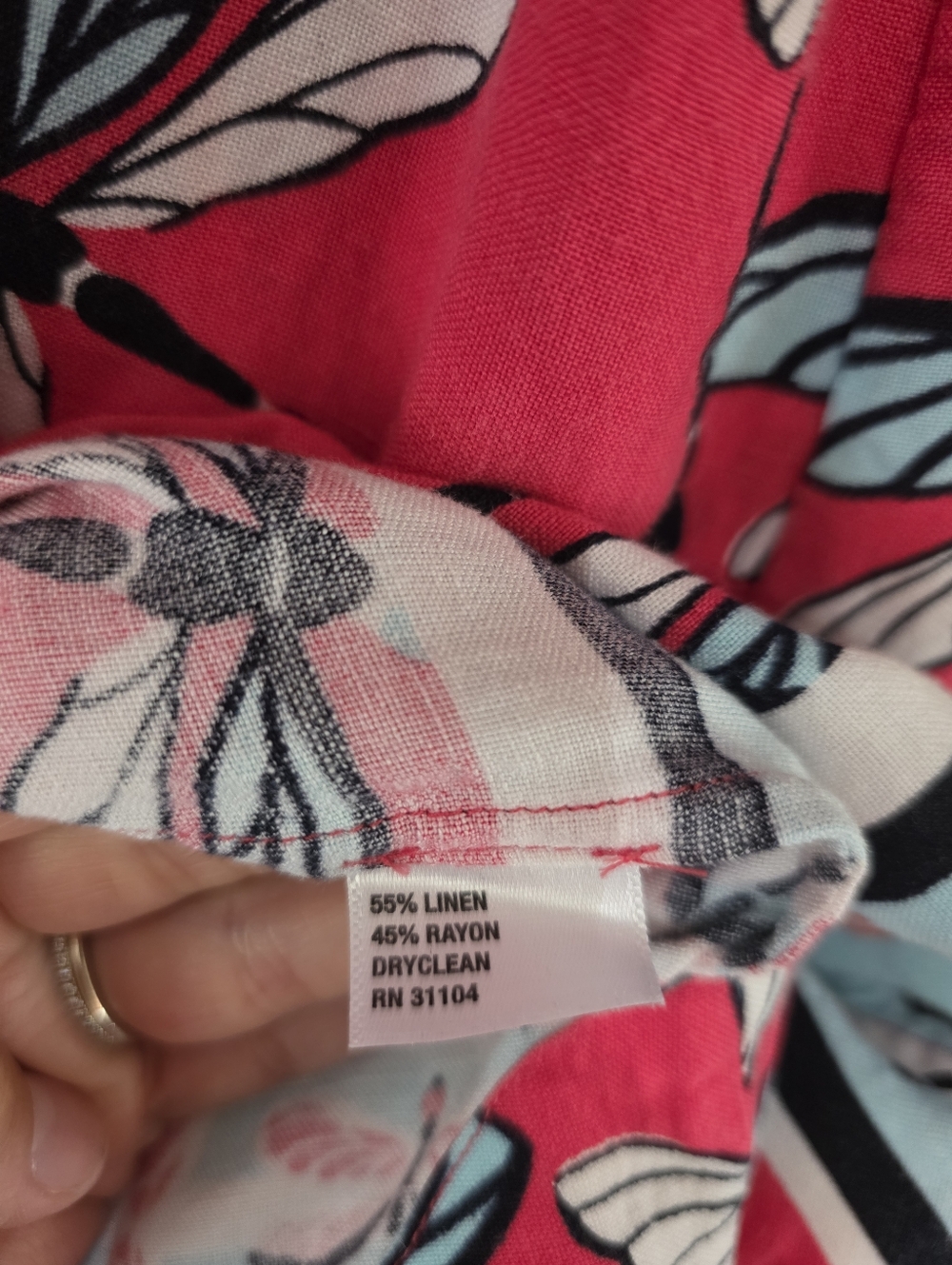 crown & ivy Linen Pink Off-Shoulder Puff Sleeve Linen Dragonfly Print Dress - Picture 3 of 5